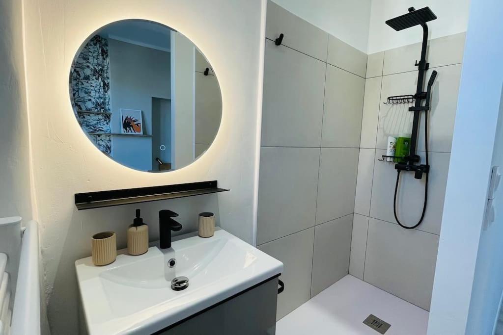 Appartement Renove Proche Du Parc De La Tete D'Or فيليوربان المظهر الخارجي الصورة